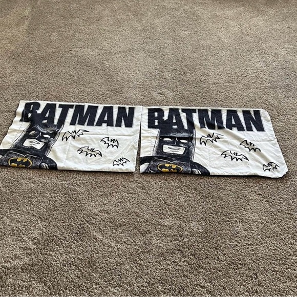 Lego Batman Themed reversible, comforter, and sheet set. size full. - Picture 8 of 8